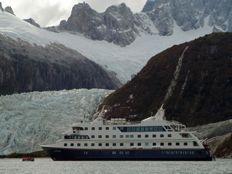 Australis Cruise: Punta Arenas / Ushuaia